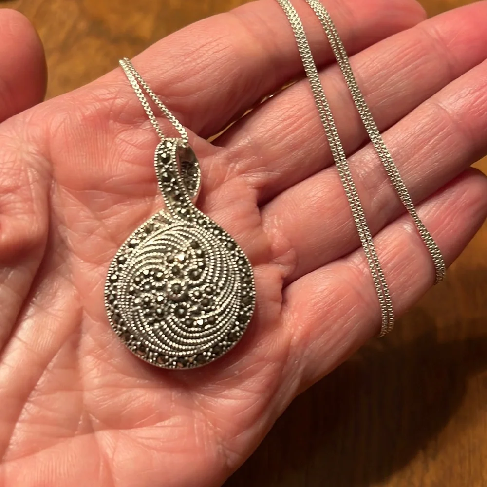 Vintage Black Onyx & Marcasite Reversible Sterling Silver Round Pendant Necklace